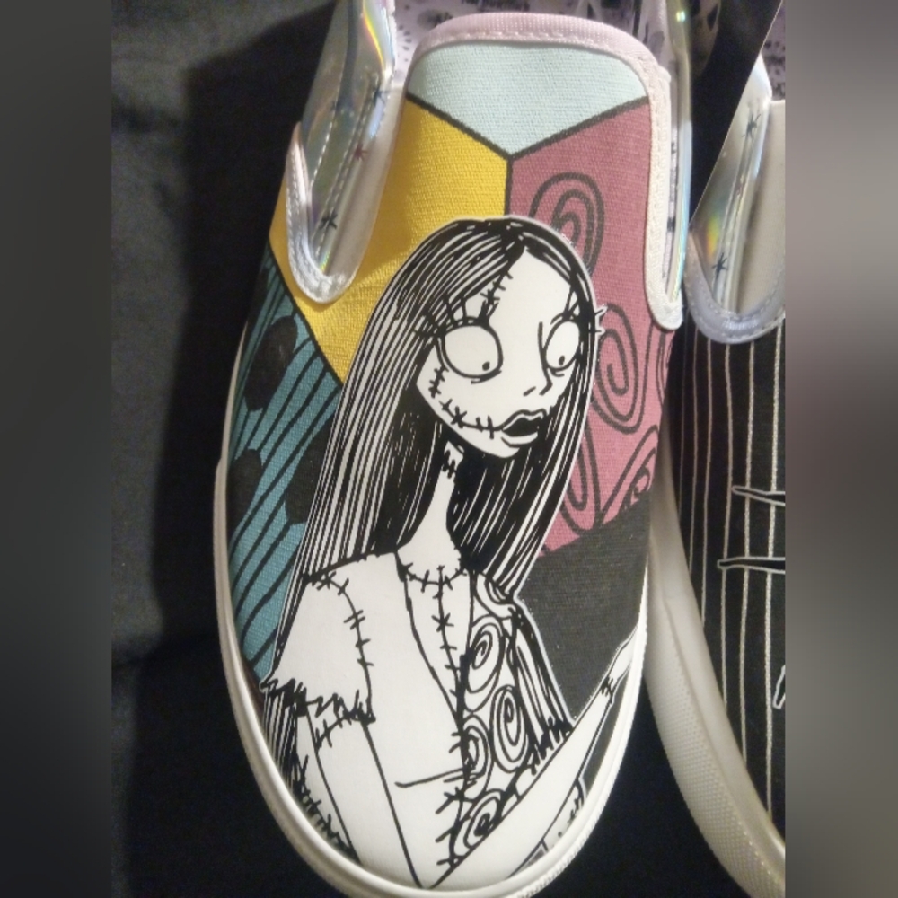 NEW Nightmare Before Christmas Slip-on Shoes women's size 11 Fits Mens 11 - Picture 7 of 7